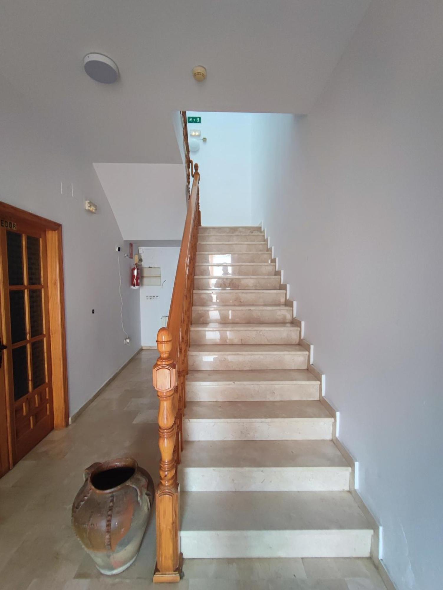 H Helechosa Hotel Luaran gambar